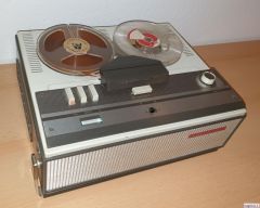 Bild zu: Röhrentonbandgerät Telefunken magnetophon 104